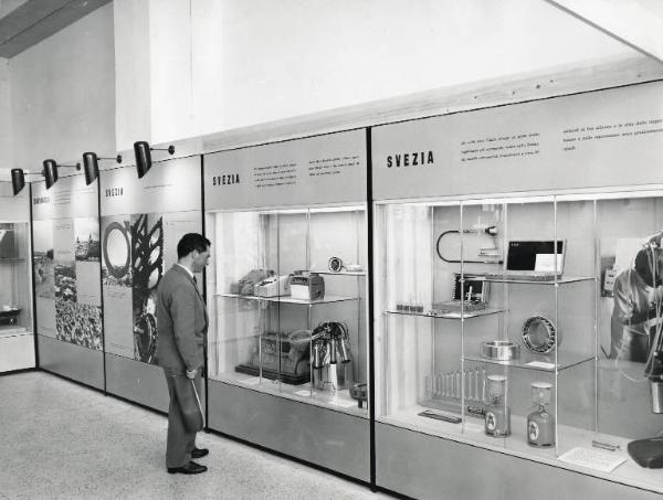 Fiera di Milano - Campionaria 1959 - Palazzo delle nazioni - Mostra ufficiale della Svezia