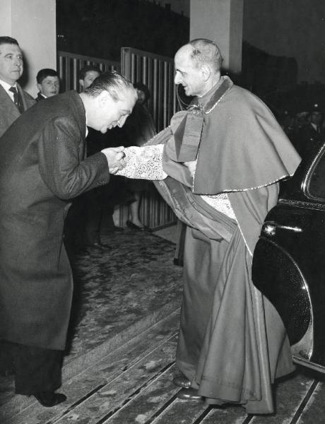 Fiera di Milano - Campionaria 1960 - Visita dell'arcivescovo di Milano Giovanni Battista Montini (poi, Papa Paolo VI)