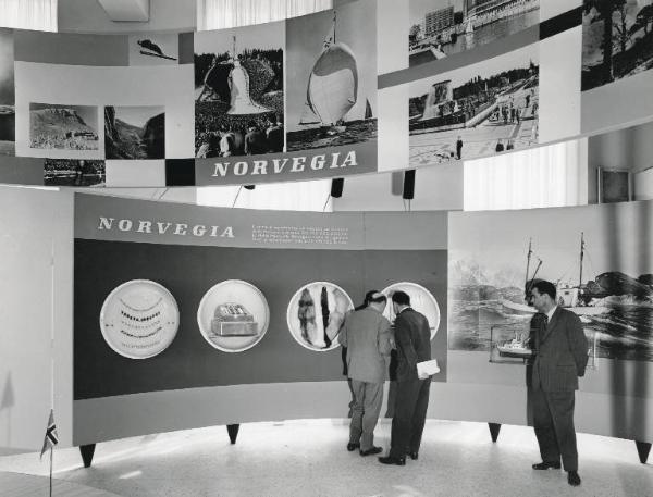 Fiera di Milano - Campionaria 1960 - Palazzo delle nazioni - Mostra ufficiale della Norvegia