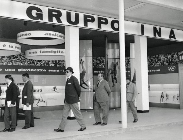 Fiera di Milano - Campionaria 1960 - Padiglione del Gruppo INA (Istituto Nazionale Assicurazioni) - Veduta esterna