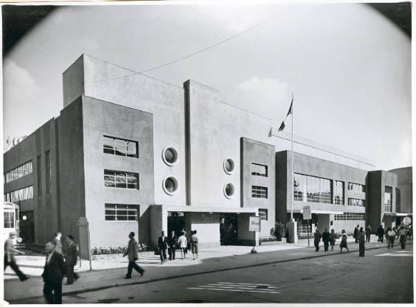 Fiera di Milano - Campionaria 1946 - Viale del commercio - Padiglione 21