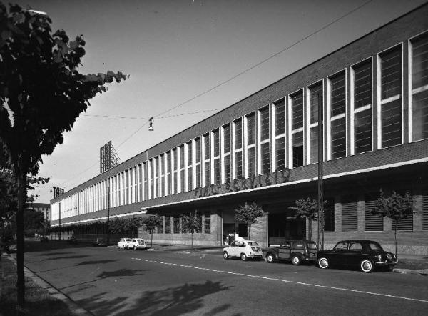 Milano - 1950 - Autorimessa e ricambi Fiat