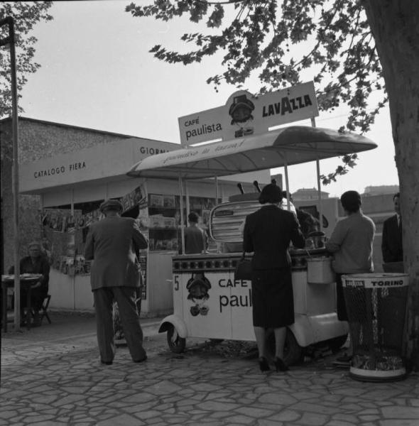 Fiera di Milano - Campionaria 1952 - Chiosco Lavazza