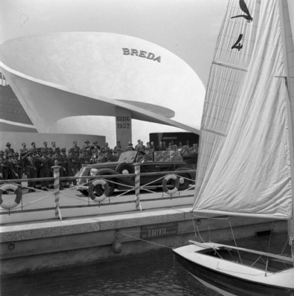 Fiera di Milano - Campionaria 1952 - Visita del Presidente della Repubblica Luigi Einaudi