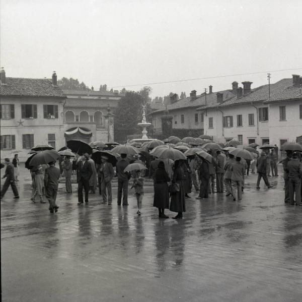 Corbetta - Piazza del Popolo - Fontana