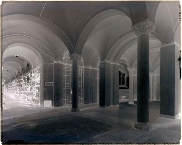 Milano - Cimitero Monumentale - colombari