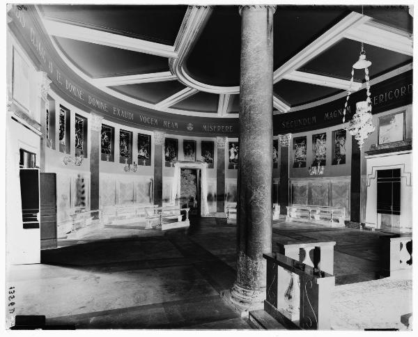 Milano - Cimitero Maggiore - Cimitero di Musocco - chiesa - interno