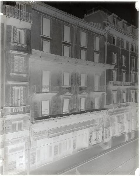 Milano - via Carlo Alberto - edificio in demolizione