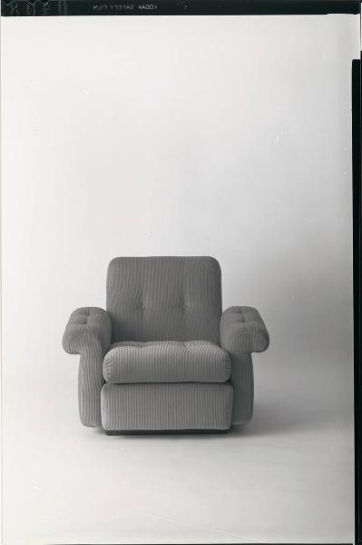 Poltrona - Cassina - Unimark - Milano - Studio Ballo&Ballo