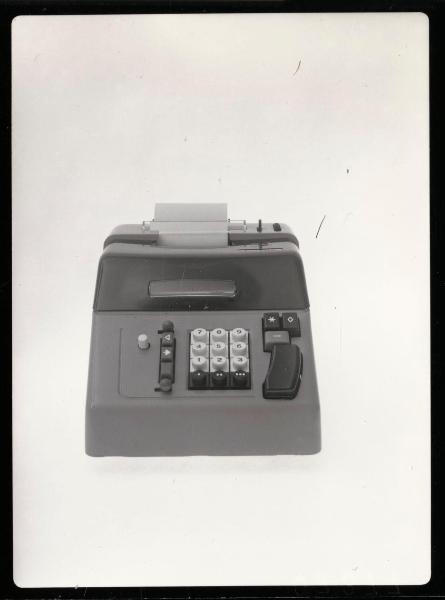 Calcolatrice "Elettrosumma" - Mario Bellini - Olivetti - Milano - Studio Ballo&Ballo