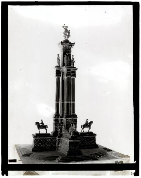 Milano - Palazzo della Permanente - esposizione - Concorso per il monumento ai caduti di Milano - bozzetto n.18