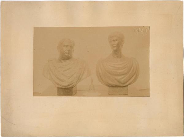 Due ritratti maschili - Busto - Scultura