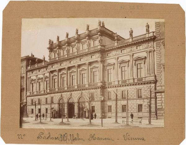 Vienna - Veduta del Palazzo Erherzog Wilhelm (detto anche Deutschmeister-Palais) - Esterno - Facciata