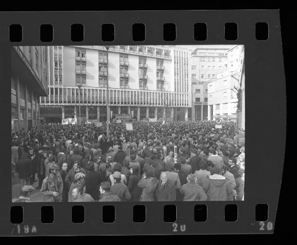 Manifestazione sindacale per sciopero generale - Mantova - Piazza 80° Fanteria