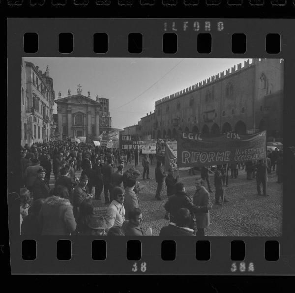 Manifestazione sciopero generale - Mantova - Piazza Sordello - Corteo