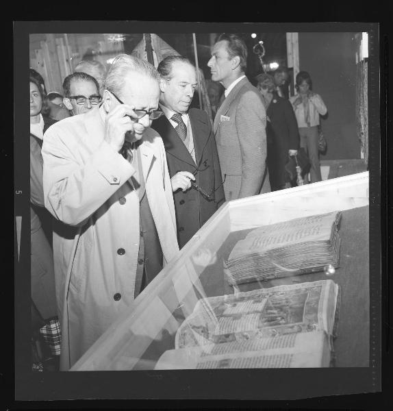 Ritratto maschile - Piero Bigongiari - Poeta e critico letterario - Inaugurazione mostra Tesori d'arte nella terra dei Gonzaga - Mantova Città Festival - Mantova - Palazzo Ducale - Manoscritti