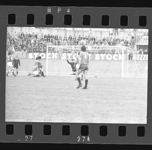 Partita Mantova-Catania 1973 - Mantova - Stadio Danilo Martelli - Azione di gioco - Secondo gol di  Claudio Turchetto