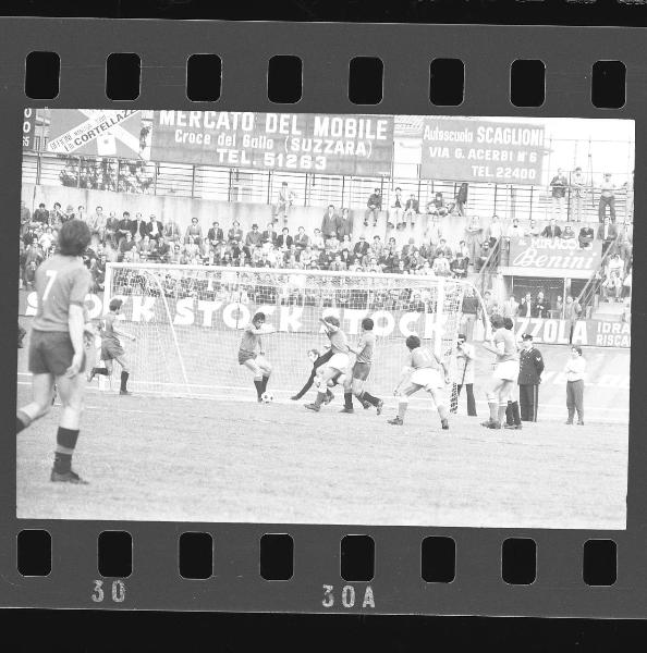 Partita Mantova-Catania 1973 - Mantova - Stadio Danilo Martelli - Azione di attacco dei biancorossi