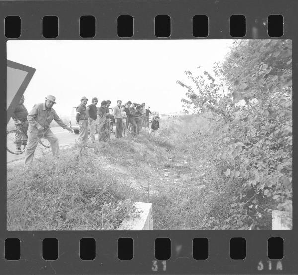 Incidente stradale - Circonvallazione di Monzambano - Luogo dell'incidente - Curiosi accorsi