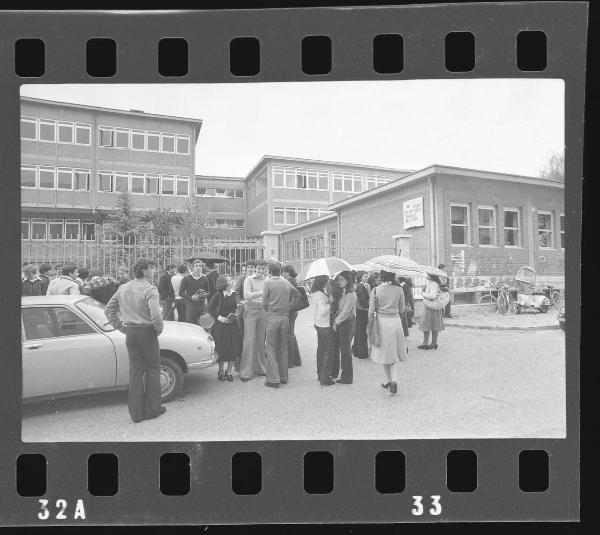 Mantova - Via Tione - Liceo Scientifico Belfiore - Studenti