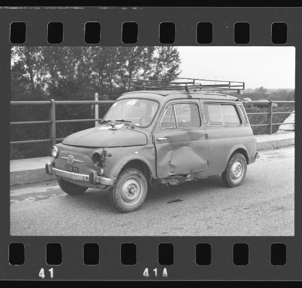 Incidente stradale - Borgo Virgilio - Ponte di Borgoforte - Fiat 500 giardinetta