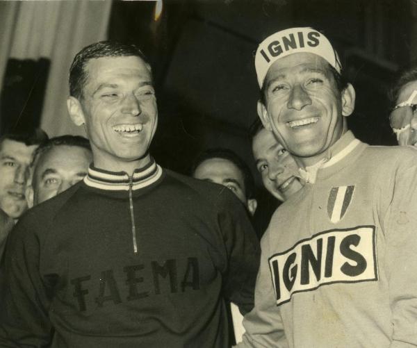 Ciclismo - Gastone Nencini - Milano - Corsa Milano-Sanremo 1961 - Punzonatura - Con Hendrik Van Looy