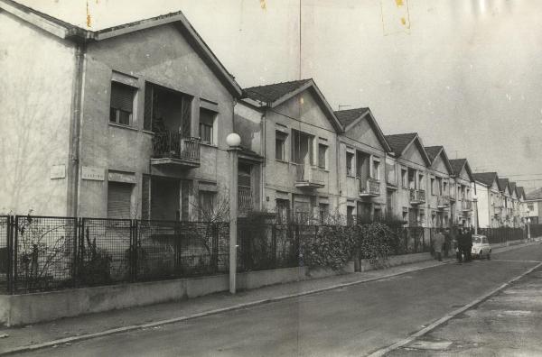 Milano - Quartiere San Siro -  Via Cassino - Case Incis pericolanti