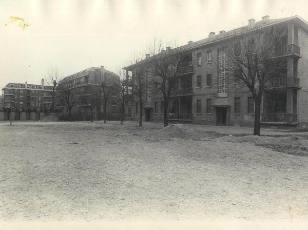 Milano - Quartiere San Siro - Via Pinerolo - Villette destinate alla demolizione a causa della speculazione edilizia