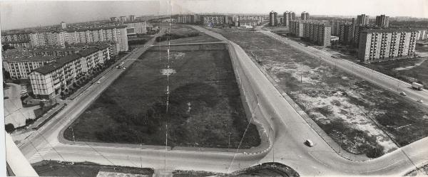 Milano - Quartiere Gallaratese - Veduta aerea della via Benedetto Croce