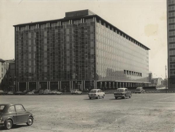 Milano - Centro Direzionale - Via Melchiorre Gioia - Via Giovanni Battista Pirelli - Palazzo della Stipel