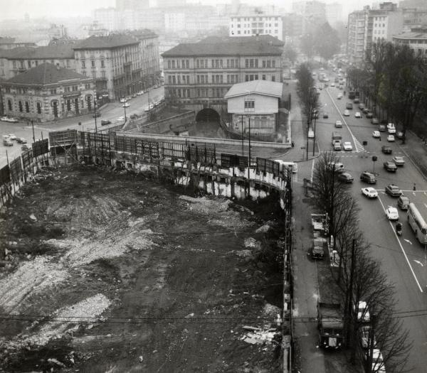 Milano - Bastioni di Porta Nuova - Via Monte Grappa - Via Melchiorre Gioia - Area da edificare - Speculazione edilizia