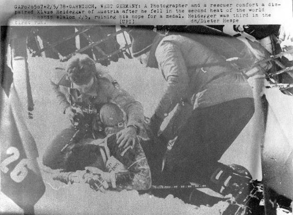 Sport invernali - Sci alpino - Slalom speciale maschile - Garmisch-Partenkirchen (Germania) - Campionati mondiali di sci alpino 1978 - Klaus Heidegger si dispera dopo essere caduto nella seconda manche