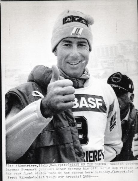 Sport invernali - Sci alpino - Slalom speciale maschile - Sestriere - Coppa del mondo di sci alpino 1987 - Ingemar Stenmark  - Ritratto sorridente con il pollice alzato