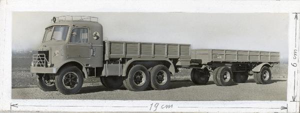 Ernesto Breda (Società) - Autocarro Breda 57 tipo lungo con rimorchio