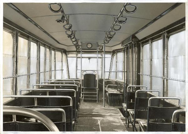 Ernesto Breda (Società) - Filobus a due assi n.4003 tipo grande per la città di Roma - Interno