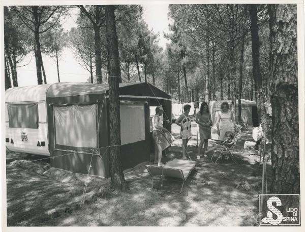 Lido di Spina - Izar Immobiliare - Quartiere giardino Le Valli - Pineta - Tende - Camper