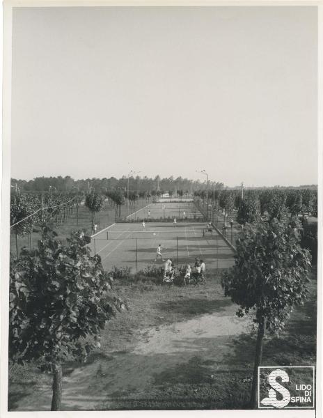 Lido di Spina - Izar Immobiliare - Quartiere giardino Le Valli - Centro sportivo - Campi da tennis