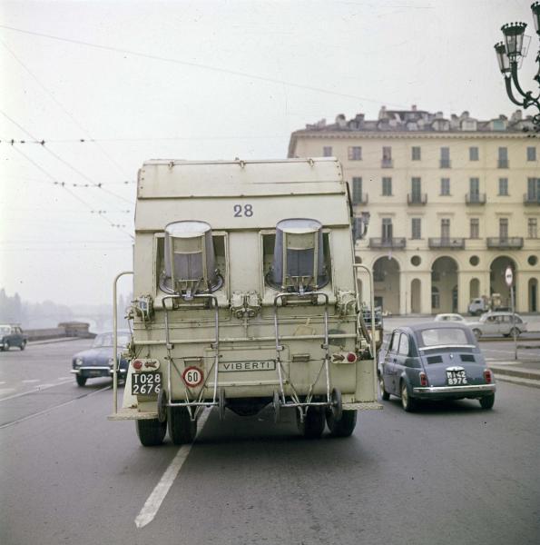 Torino - Materie plastiche - Vedril - Veicolo per nettezza urbana Viberti - Traffico - Automobile Fiat 500