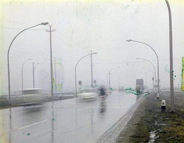 Milano - Materie plastiche - Vedril - Segnaletica stradale - Automobili - Nebbia