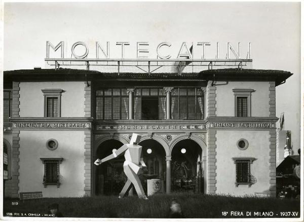 Milano - Fiera campionaria del 1937 - Padiglione Montecatini - Esterno - Scritta al neon - Statua