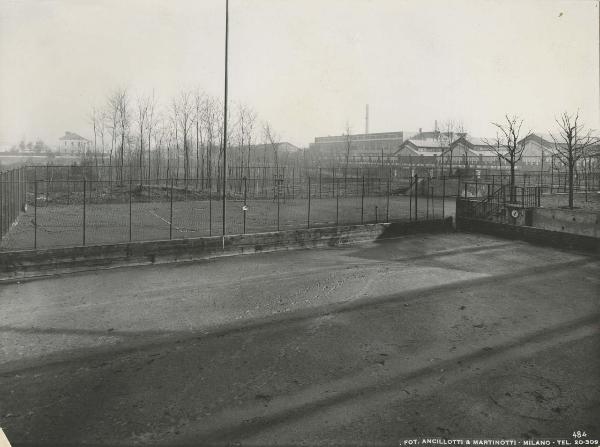 Cesano Maderno - Stabilimento chimico ACNA (Aziende colori nazionali e affini) - Campo da tennis e bocce