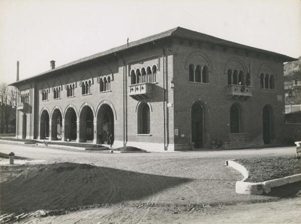 Cengio - Acna (Aziende colori nazionali e affini) - Dopolavoro - Edificio