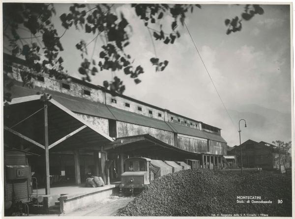 Domodossola - Stabilimento - Silos - Pensilina per spedizioni