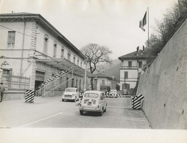 Porto Ceresio - Valico - Automobili