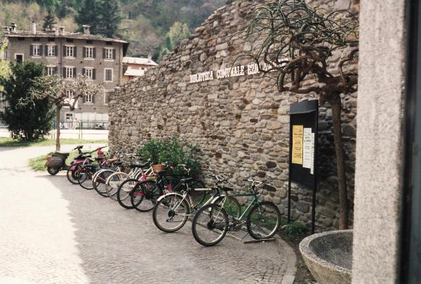 In bici in Biblioteca