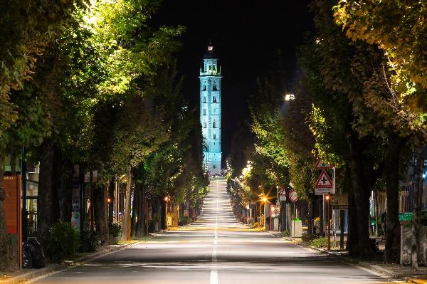 Il Viale di notte