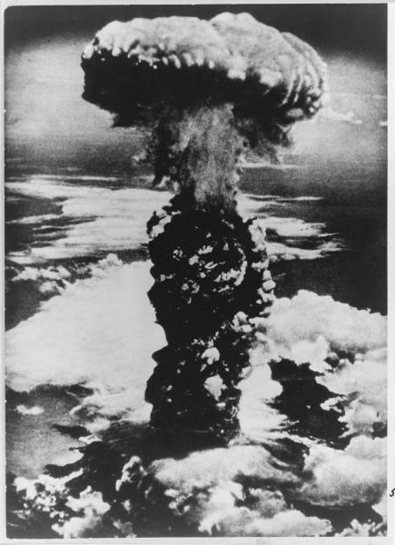 Seconda guerra mondiale - Giappone, Hiroshima - Attacco nucleare statunitense - Fungo atomico