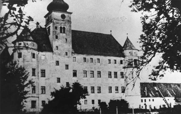Austria, Alkoven - Castello di Hartheim (centro di eutanasia) - Campo di stermino - Nazismo - Facciata