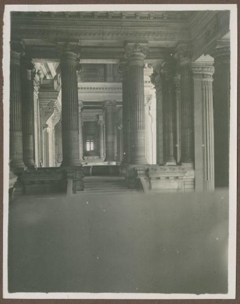 Belgio - Bruxelles - Palazzo di Giustizia - Interno - Colonne