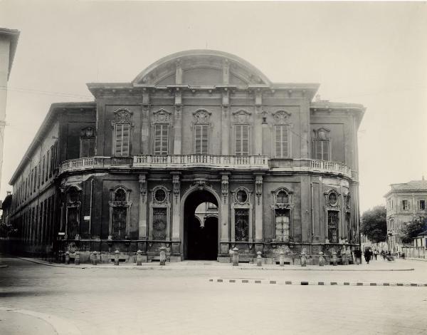 Milano - Palazzo Sormani - facciata barocca - Francesco Croce